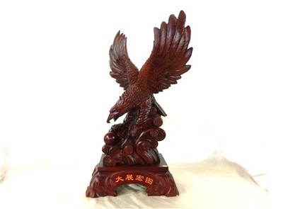 大展宏圖鷹工藝品擺件 仿木紋系列的商務與家居藝術